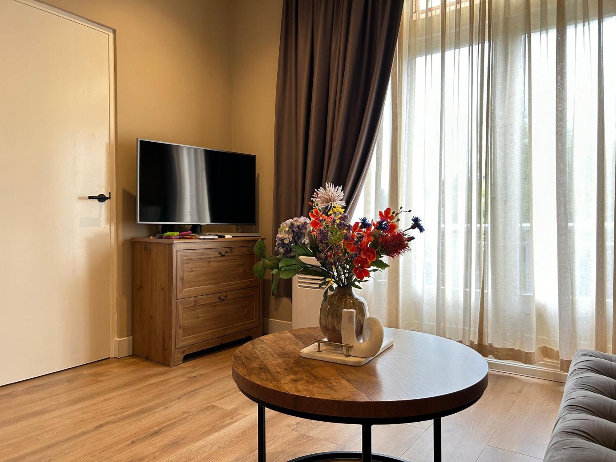 Lovely Spacious Apartment ซานด์โวร์ต ภายนอก รูปภาพ